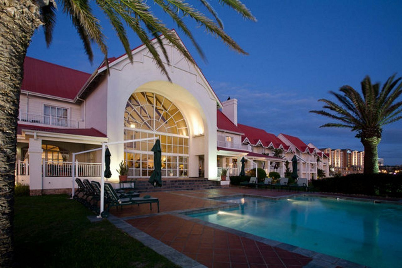 Courtyard Hotel Gqeberha Port Elizabeth Exterior photo